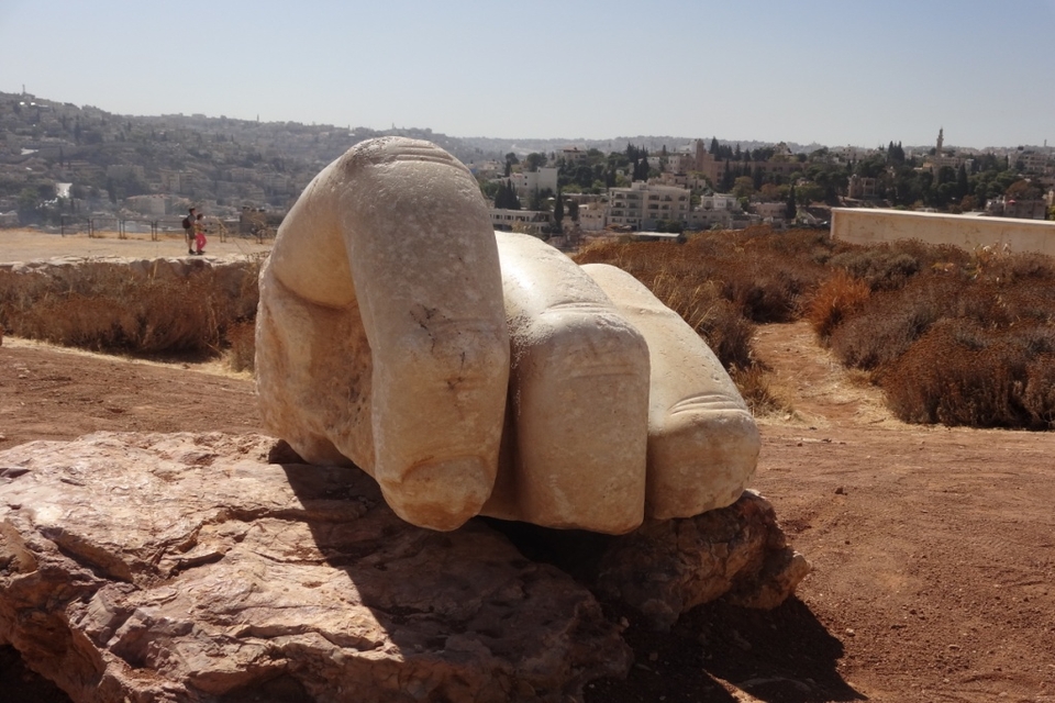 Hand of Hercules, Amman