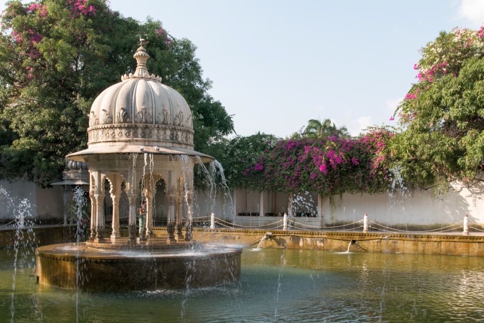 Udaipur Sahelion Ki Bari