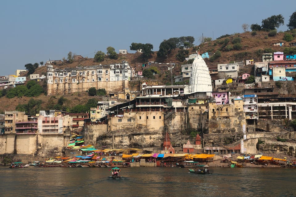 Omkareshwara Temple - view